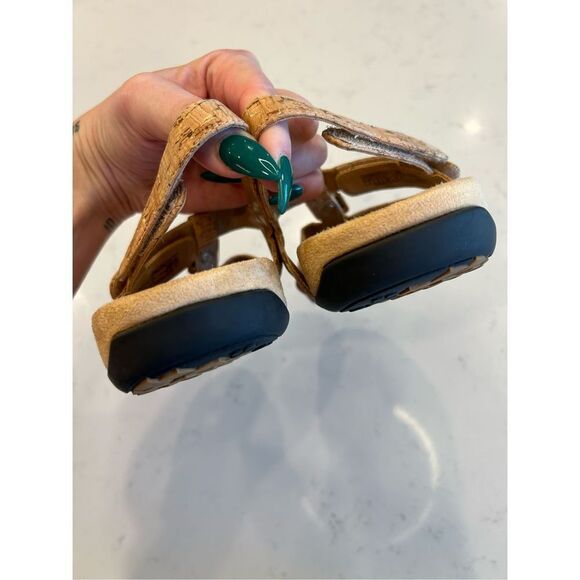 Vionic Adjustable Strap Sandals - Amber gold cork size 7 comfort - Picture 3 of 7